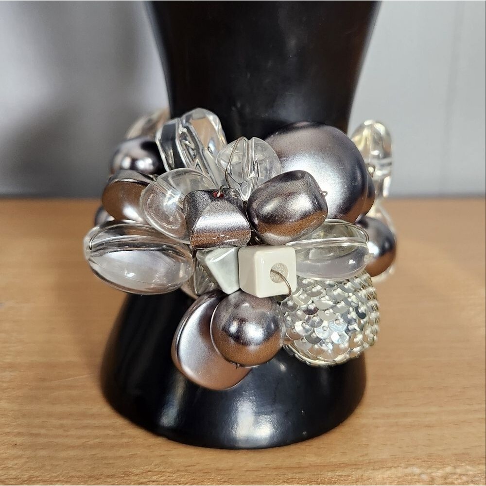 Elegant Silver and Clear Chunky Beaded Bracelet